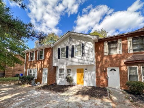 639 Hunting Creek Ln, Conyers GA  30013-6601 exterior