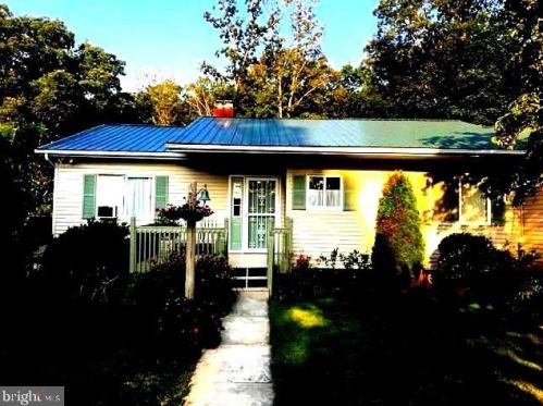 131 Memory Ln, Green Spring, WV 26722-4588