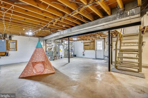 10612 Tenbrook Dr, Silver Spring MD 20901-1030 exterior