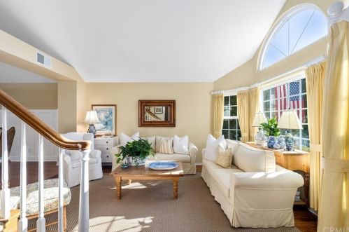 16 Chenile, Irvine CA  92614-7528 exterior