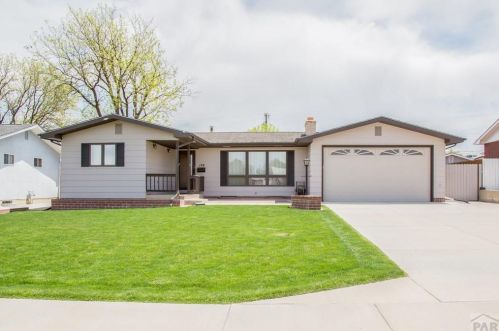 199 Fordham Cir, Pueblo, CO 81005-1917