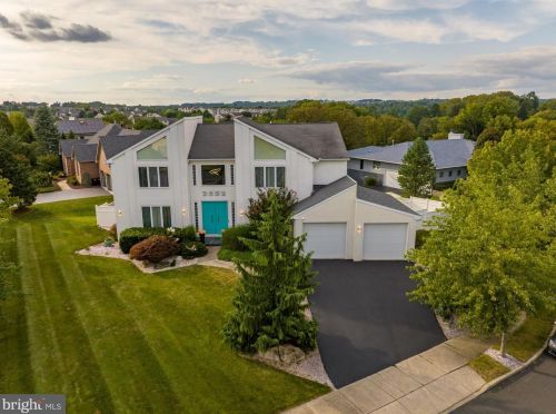 3553 Aster Ct, Allentown, PA 18104-4543