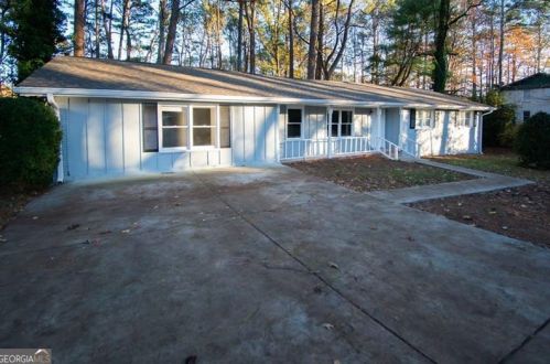 1682 Pounds Rd, Stone Mountain, GA 30087-3269