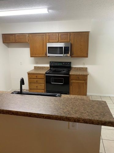 2604 Rdg Rd, Fort Worth TX  76133-7722 exterior