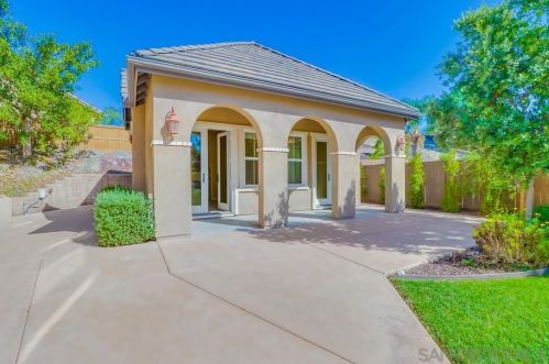 691 Coastal Hills Dr, Chula Vista CA  91914-4319 exterior