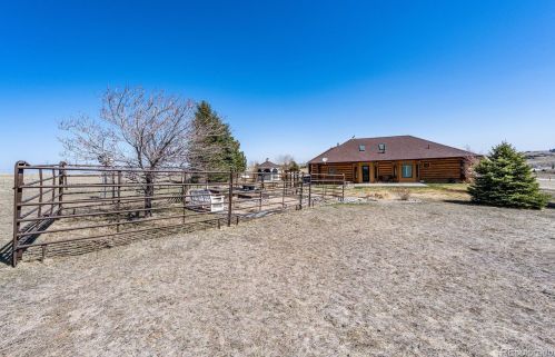 42681 Ricki Dr, Parker CO 80138-4711 exterior