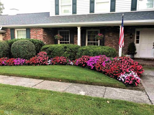 1809 Oakmont Dr, Dalton, GA 30720-5515