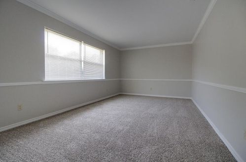 7708 Dentcrest Dr, Dallas TX  75254-8134 exterior