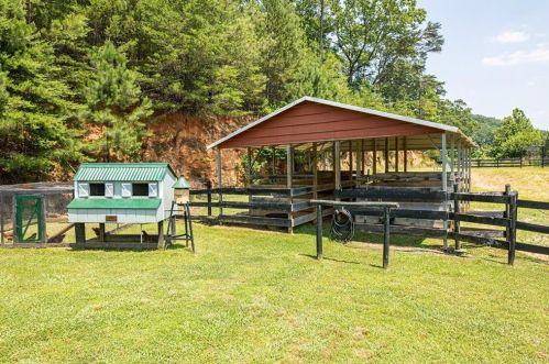 909 Upper Salem Church Rd, Big Canoe GA  30143-4901 exterior
