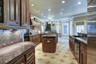 611 Willard St, Houston TX  77006-2149 exterior