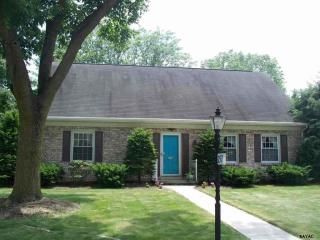 257 Grant Dr, Hanover, PA 17331-1343