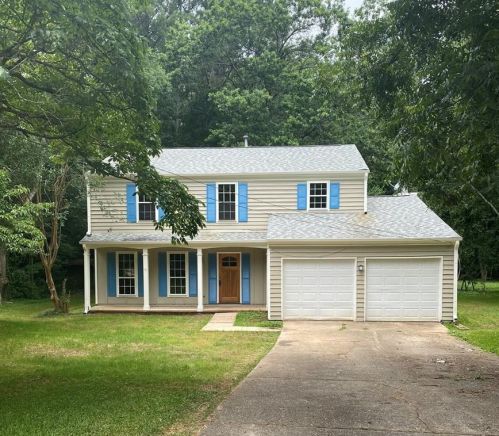 4550 Osage Ct, Stone Mountain, GA 30083-4309