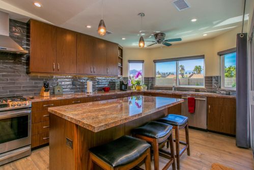 44215 Dalea Ct, La Quinta, CA 92253-4800