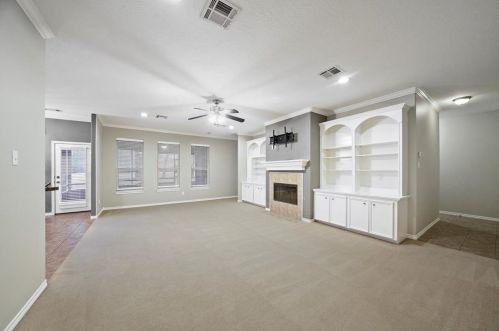 96 Hiwon Dr, Conroe, TX 77304-1123