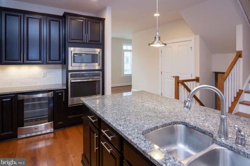 150 Merrimack Way, Arnold MD  21012-2579 exterior