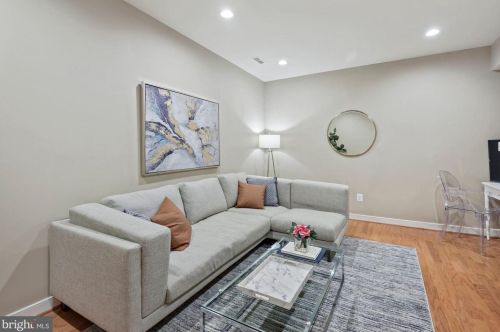 2737 Linden Ln, Silver Spring MD 20910-1212 exterior