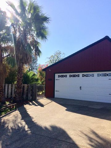 1795 Lazelle Ct, Redding, CA 96002-0449