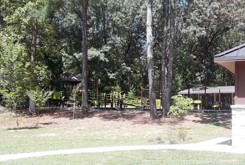 2976 Four Oaks Dr, Atlanta GA  30360-1752 exterior