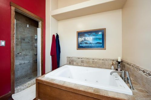 6010 4 Ave, Denver CO 80226-1802 exterior