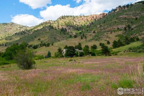 2402 Ponderosa Hl Rd, Lyons CO 80540-8432 exterior