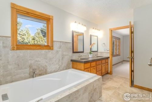 4308 Whippeny Dr, Fort Collins CO  80526-5240 exterior