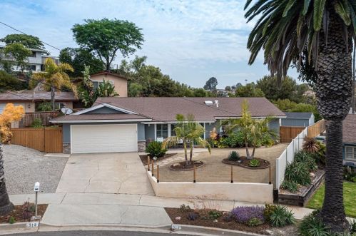 312 Fowles St, Oceanside, CA 92054-4523