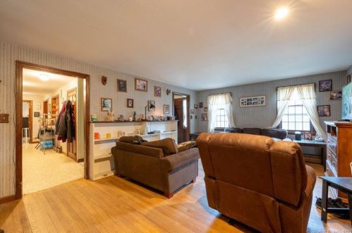 59 Salem Ridge Dr, Colchester CT  06420-3620 exterior