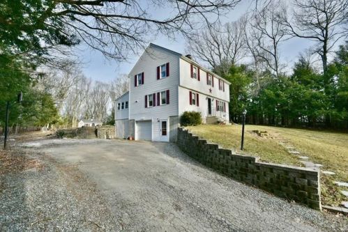 63 Laporte Rd, Fabyan, CT 06255-1110