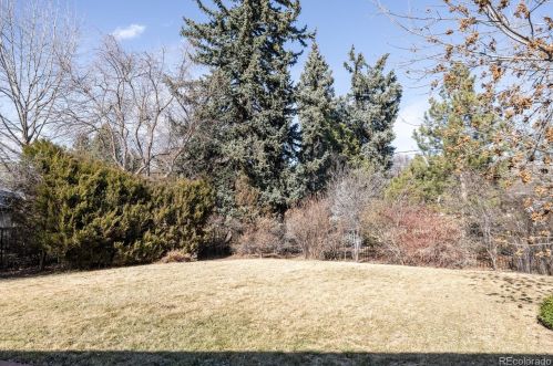 3360 Columbine Cir, Englewood CO 80113-7605 exterior