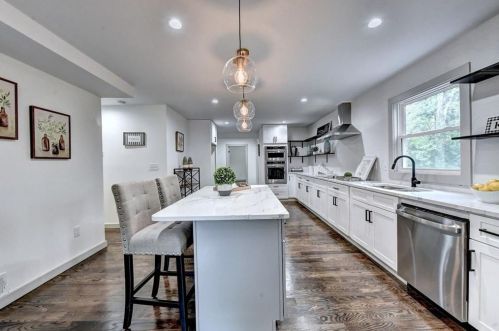 2322 Henderson Mill Ct, Atlanta GA  30345-2208 exterior
