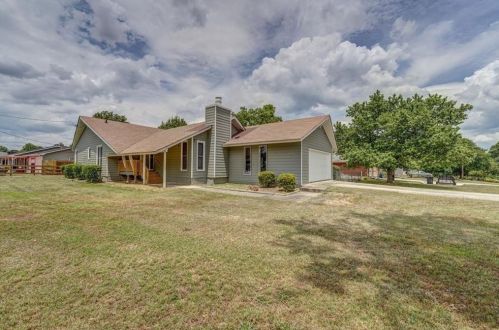 1985 Smyrna Ln, Conyers GA 30094-5158 exterior