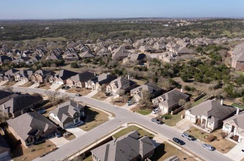 829 Catalina Ln, Austin TX  78737-4715 exterior