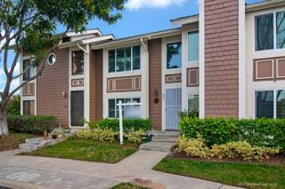 843 Mistletoe Ln, Carlsbad, CA 92011-3852