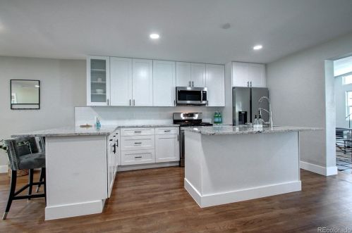 2811 Cook St, Denver CO  80205-5012 exterior