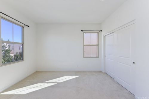 48 Twin Gables, Irvine CA  92620-3506 exterior