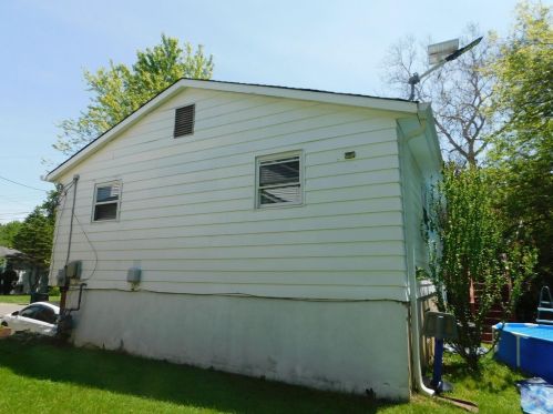 6103 Faircrest Dr, Cincinnati OH  45224-2603 exterior