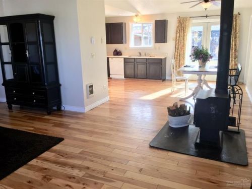 3226 Pumice Pl, Eagle Crest OR  97756-7827 exterior