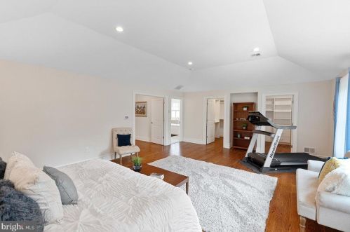 524 Princeton Kingston Rd, Princeton NJ  08540-4059 exterior