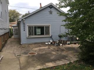 5224 Moody Ave, Chicago IL  60630-1039 exterior
