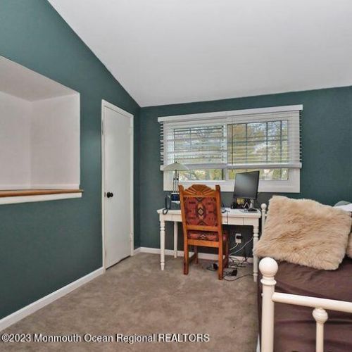 62 Annapolis Dr, Hazlet NJ  07730-2354 exterior