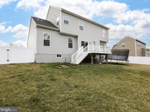 365 Chickamauga Dr, Harpers Ferry, WV 25425