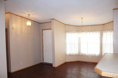2314 Mountain Valley Ct, Pueblo, CO 81003-3841