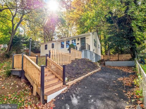 11816 College View Dr, Silver Spring MD  20902-2343 exterior