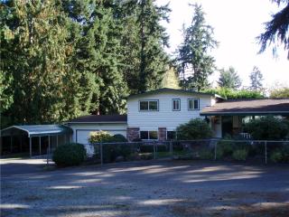 8221 50th Ave, Tacoma, WA 98443-2718