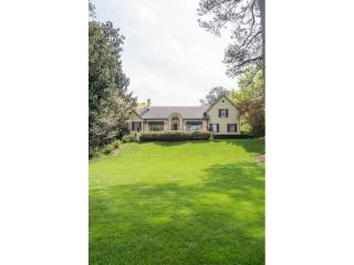 3093 Ridgewood Rd, Atlanta, GA 30327-1928