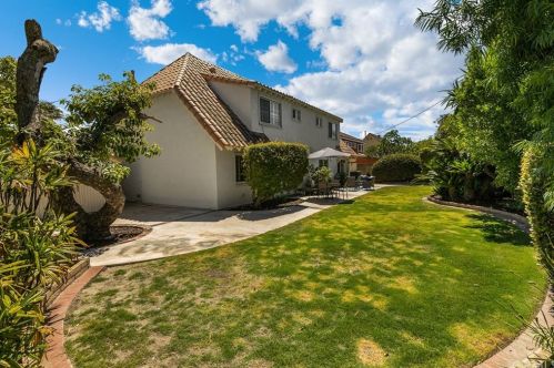 2929 Hempstead Rd, Anaheim CA  92806-4008 exterior