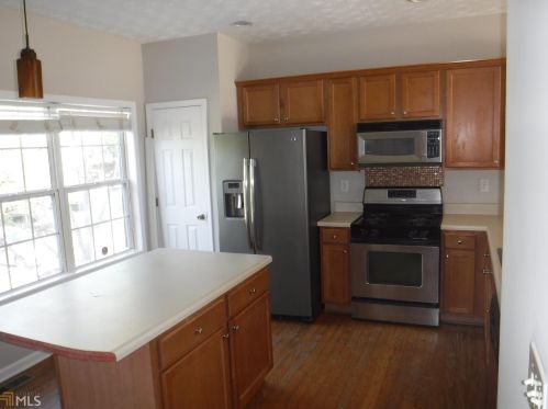 758 Celeste Ln, Atlanta GA  30331-8606 exterior