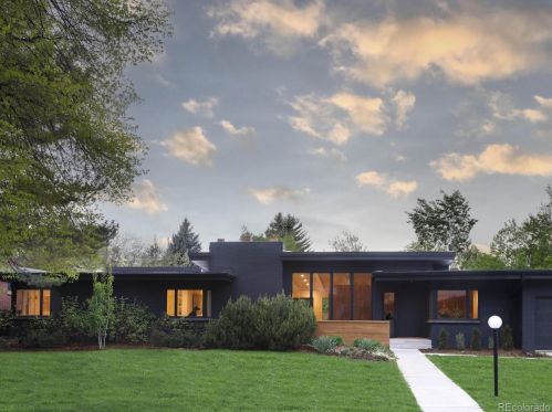 45 Dahlia St, Denver CO  80220-6308 exterior