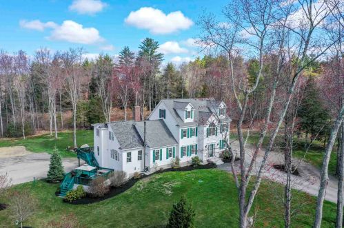 9 Squire Rd, Fremont, NH 03044-3238