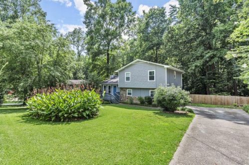 2520 Landington Way, Duluth, GA 30096-4204
